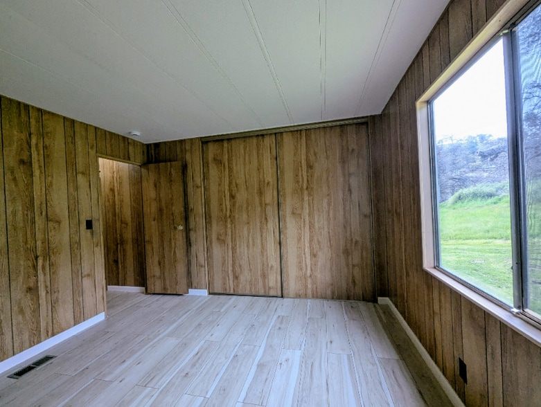 Building Photo - 38227 Squaw Valley Rd