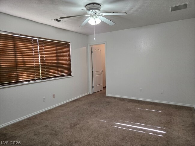 Building Photo - 5945 N El Capitan Way