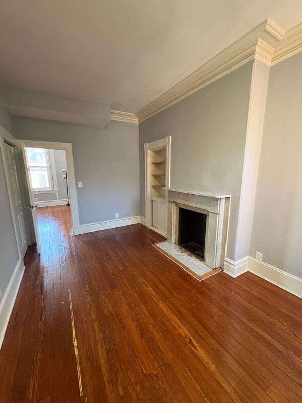 Building Photo - 1118 St Paul St