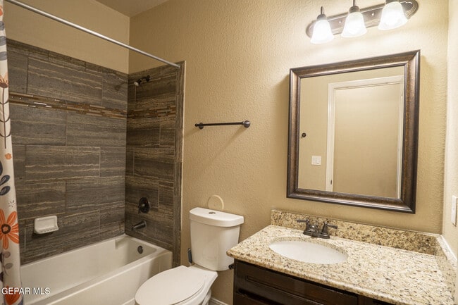 Building Photo - 2032 Thomas Lackland St