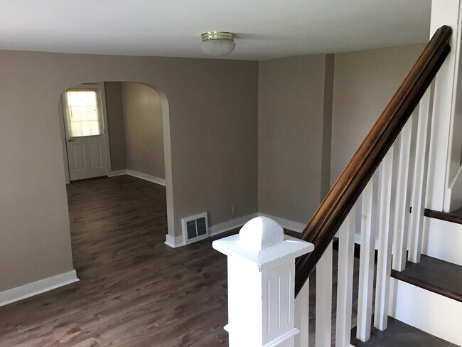Livingroom and dining room - 330 College Ave