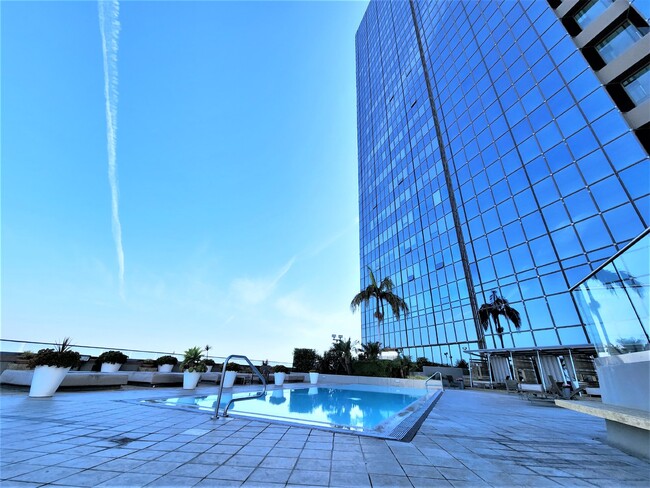 Primary Photo - Sky-High Urban Living at 1100 Wilshire! St...