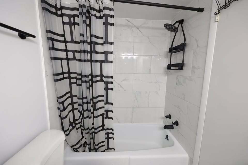 Building Photo - 2912 Kings Chapel Rd