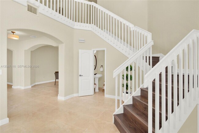 Building Photo - 8324 NW 115th Ct