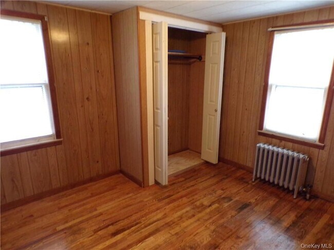 Building Photo - 2 Mertes Ln