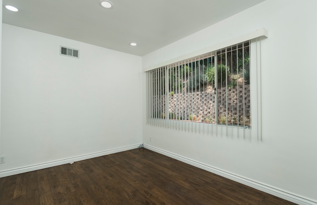 Building Photo - 3155 Linda Vista Rd