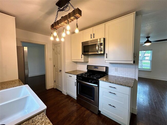 Building Photo - 6214 Haney Dr