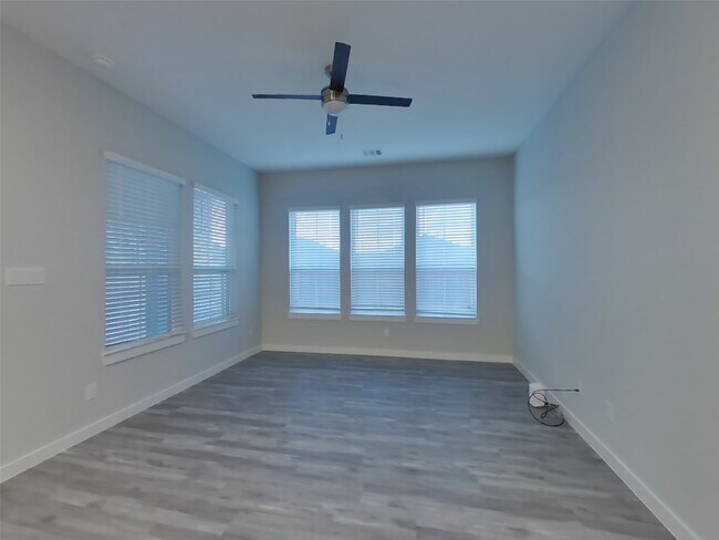 Building Photo - 22845 Terrazzo Dr