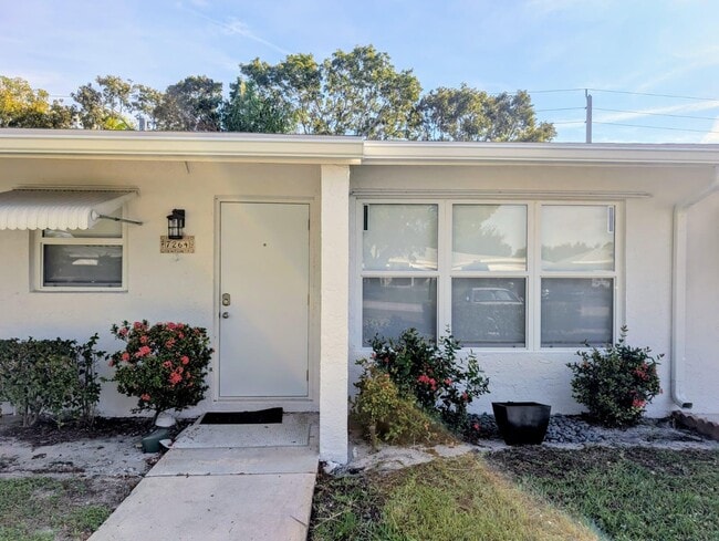 Building Photo - 7264 E Oakridge Cir