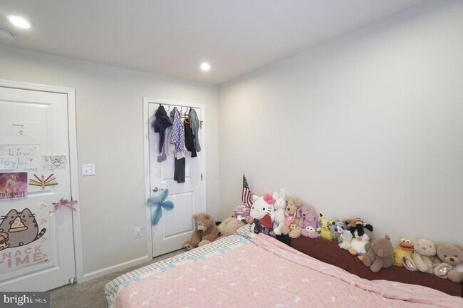 Building Photo - 202 Bamboo Dr