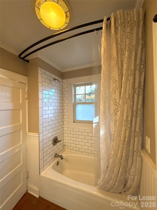 Building Photo - 1624 Club Rd