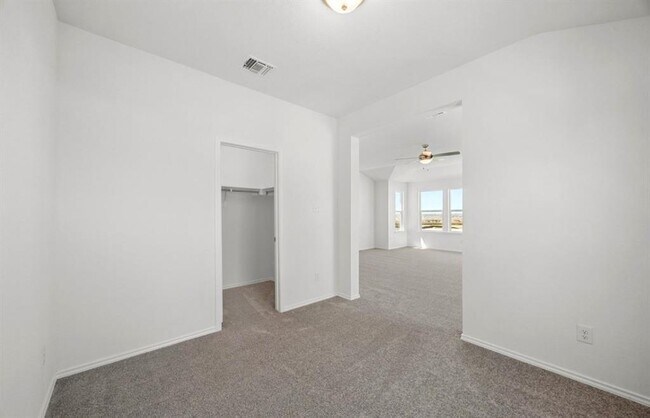 Building Photo - 3720 Cerino Ln