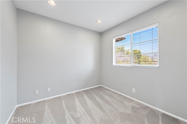 Building Photo - 158 N Brea Blvd