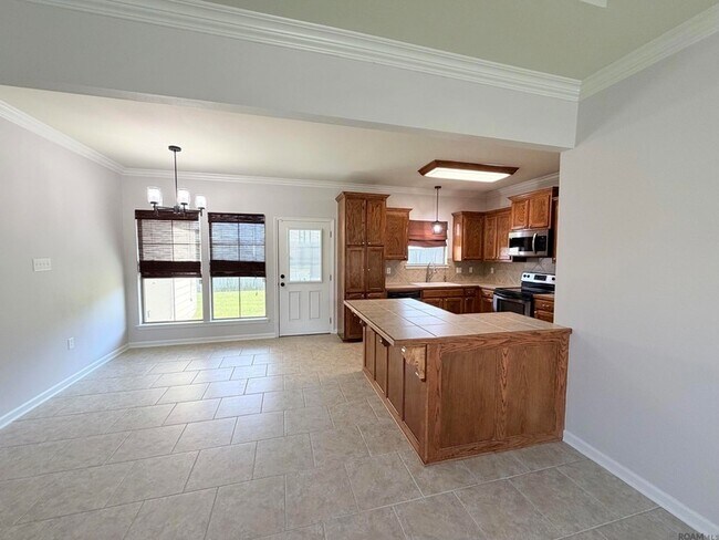 Building Photo - 40325 Coldwater Landing