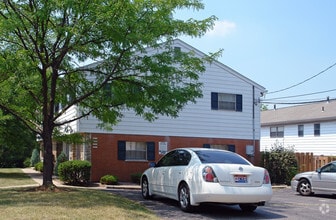 Building Photo - 3263-3287 Lakeview St