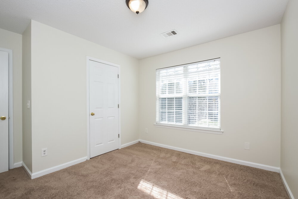Building Photo - 118 Bainbridge Ct