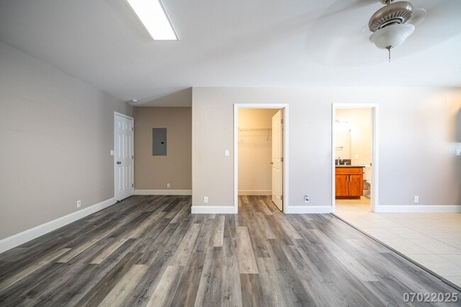 Building Photo - Attached Studio in Aiea
