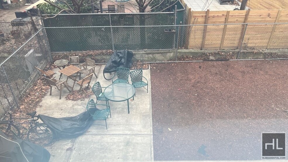 Building Photo - BERGEN STREET