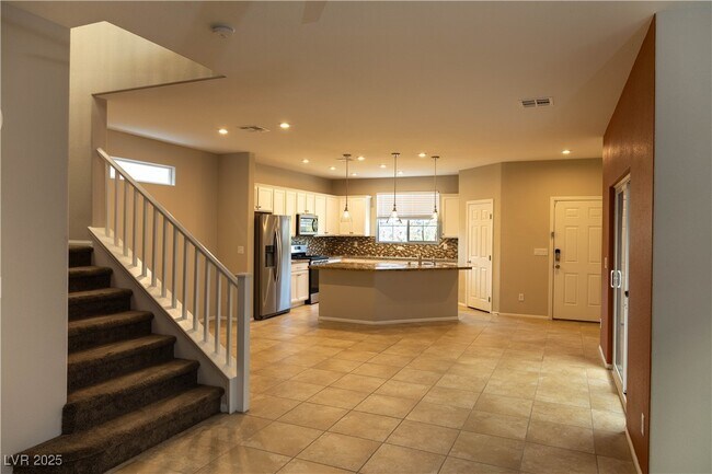 Building Photo - 10561 Sariah Skye Ave