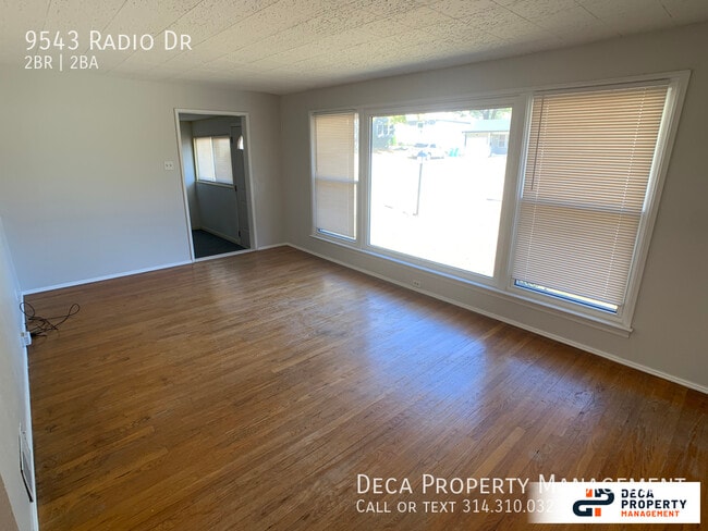 Building Photo - 2 Bedroom House