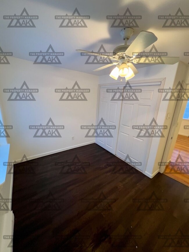 Building Photo - West Fifth Avenue