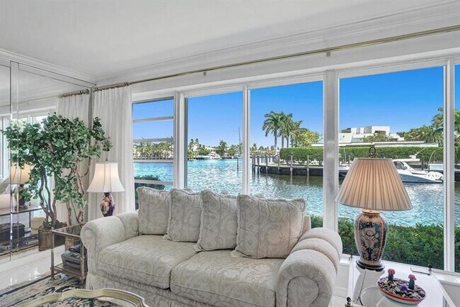 Primary Photo - 180 Isle of Venice Dr