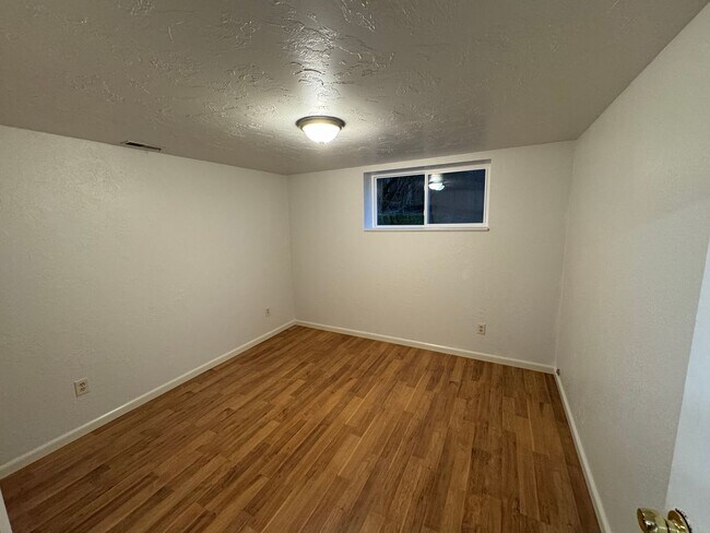Building Photo - 505 74th St SW