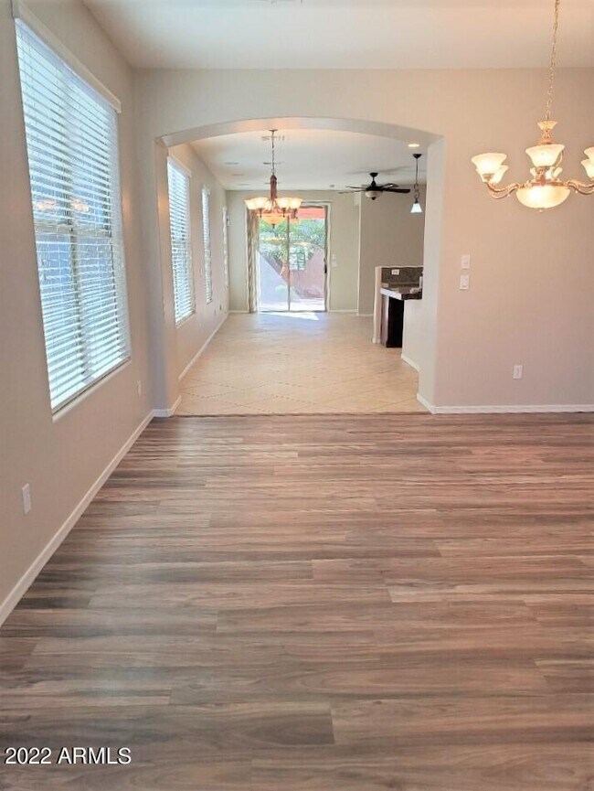 Building Photo - 46059 W Barbara Ln