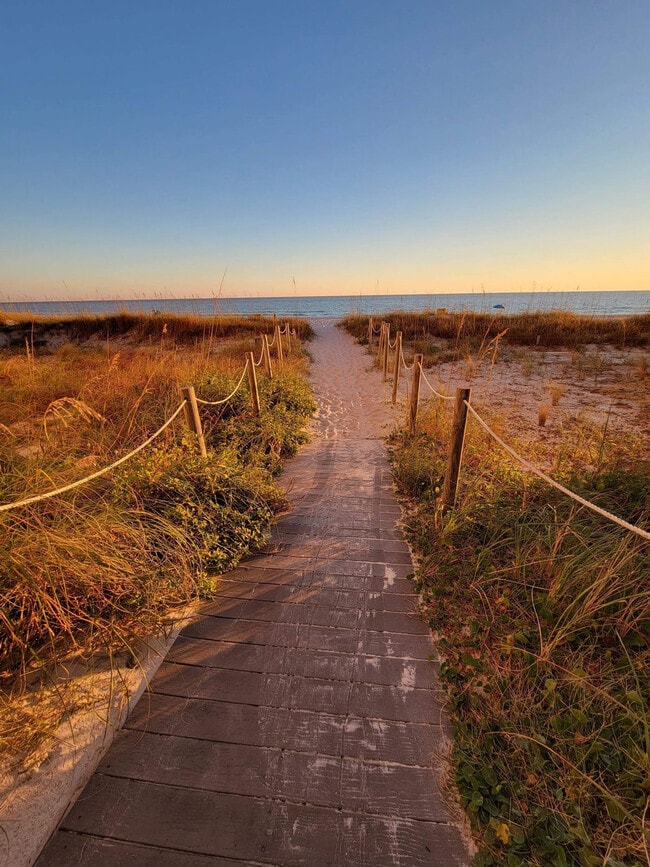 Building Photo - 23223 Front Beach Rd