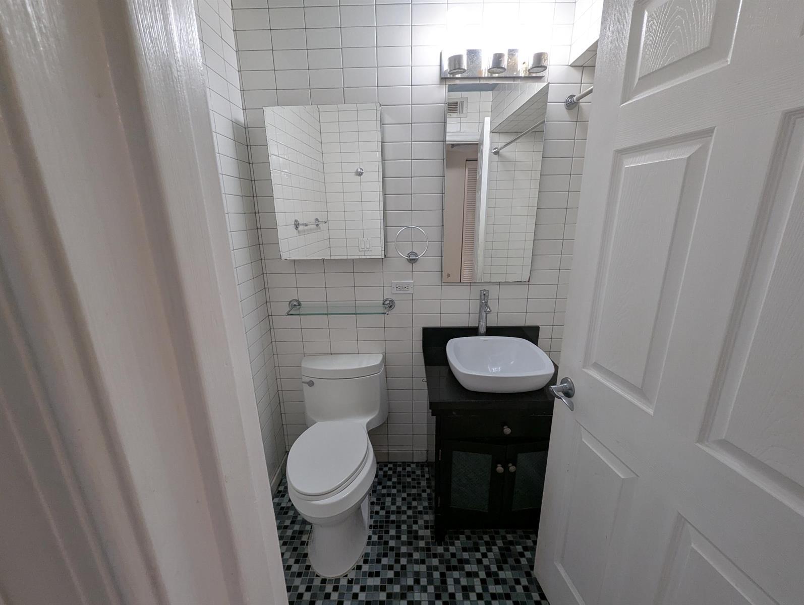 Building Photo - 1345 Crystal Way