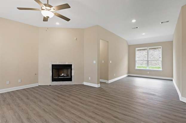 Building Photo - 19029 Villa Ln