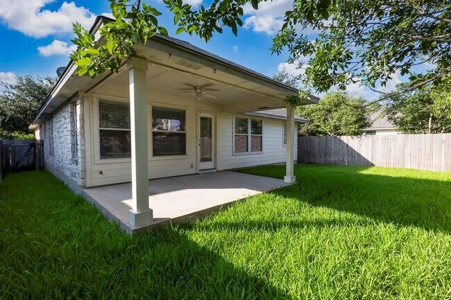 Building Photo - 11308 Los Comancheros Rd