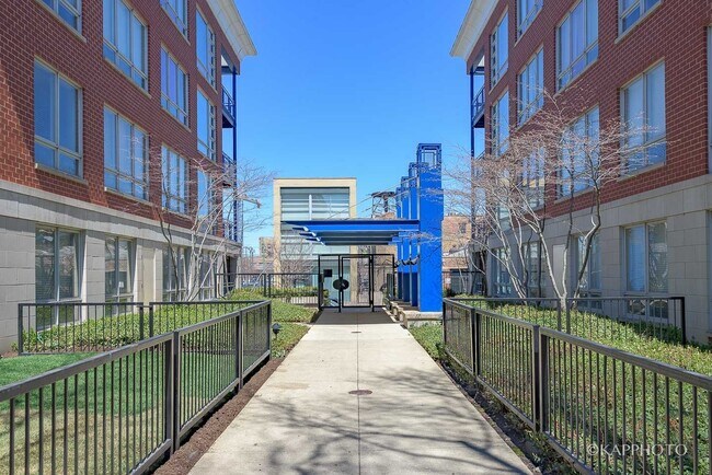 Building Photo - 1141 W Washington Blvd