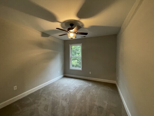 Building Photo - 1178 Commonwealth Cir