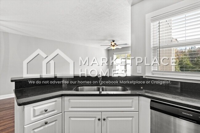 Building Photo - 128 Downsbury Rd