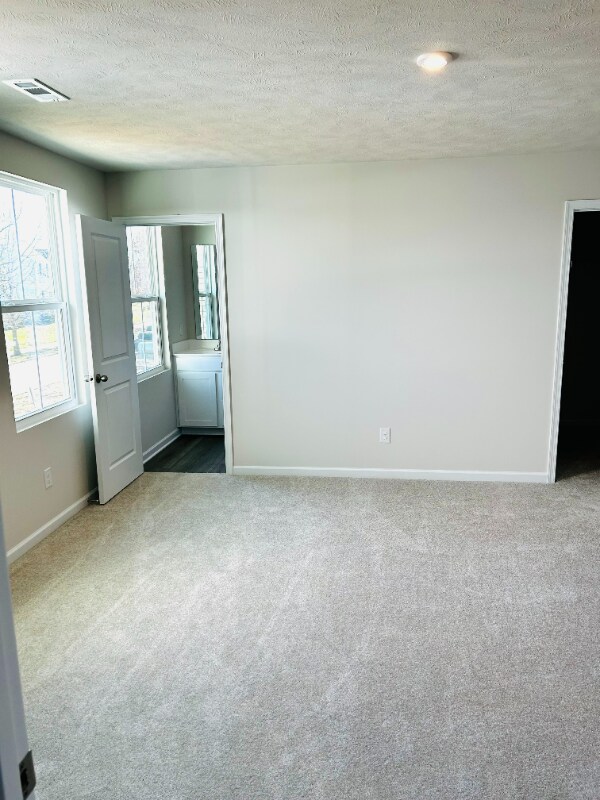 Building Photo - 5266 Miller St