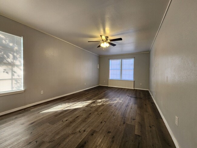 Building Photo - 1101 Clairmont St