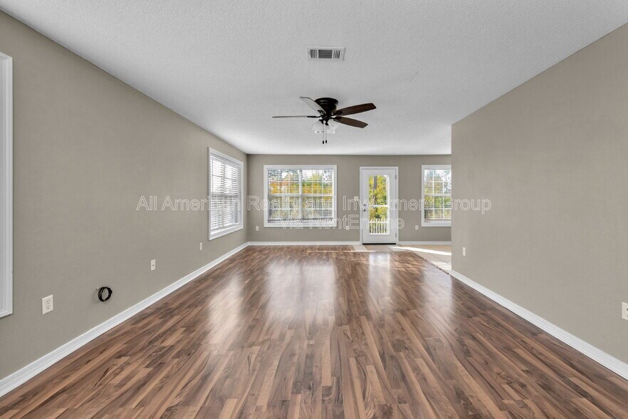 Building Photo - 722 Marsh Harbor Dr