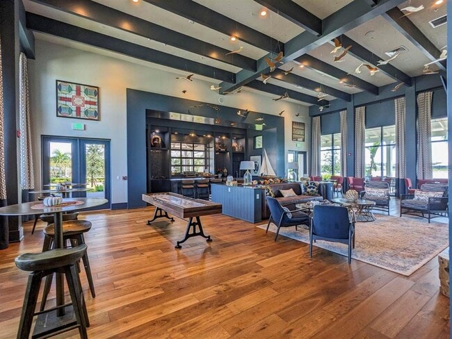 Building Photo - 8125 Sternway Rd