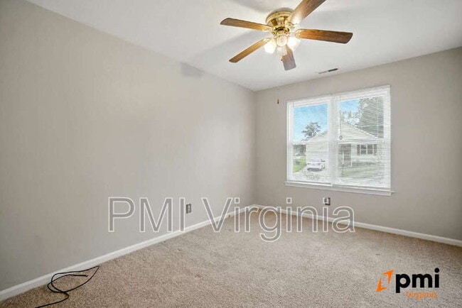 Building Photo - 235 Abingdon Cir
