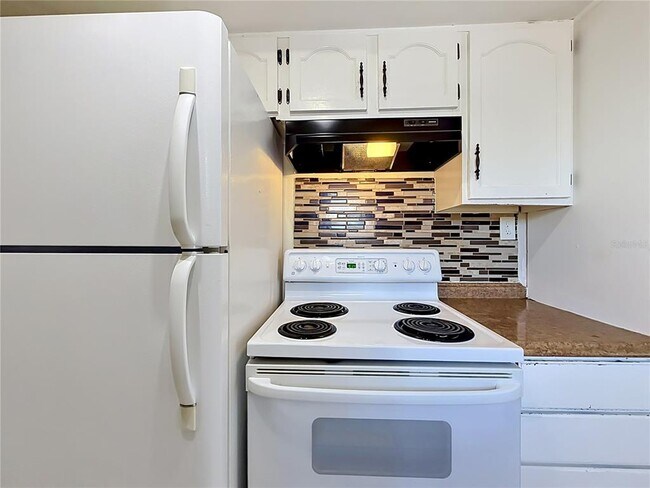 Building Photo - 2636 Lemon Tree Ln