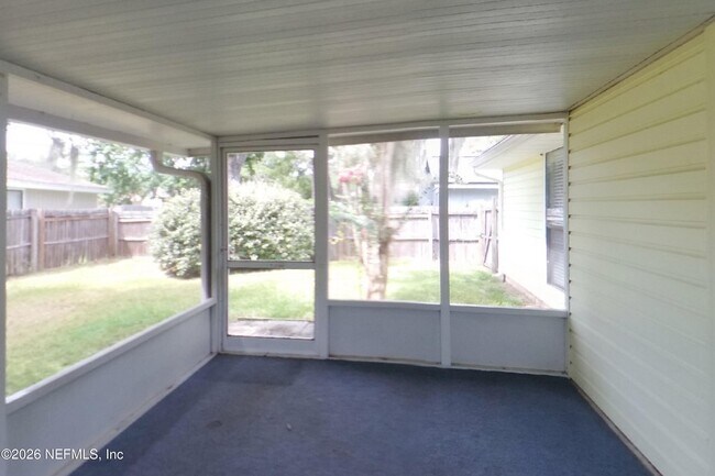 Building Photo - 8338 Knotts Landing Dr E