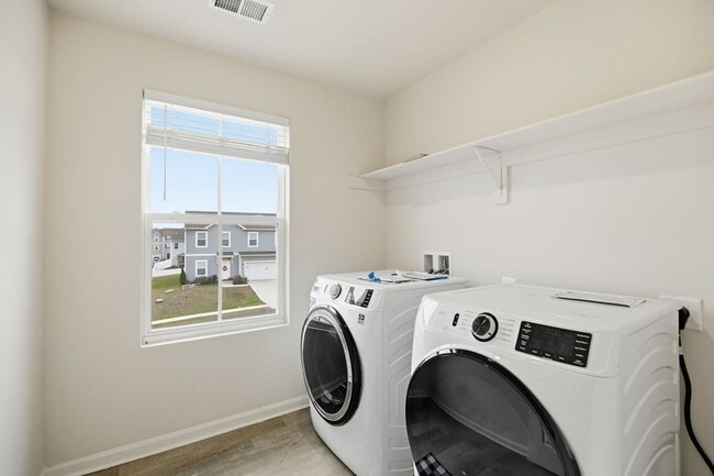 Building Photo - 22 Preening Rd