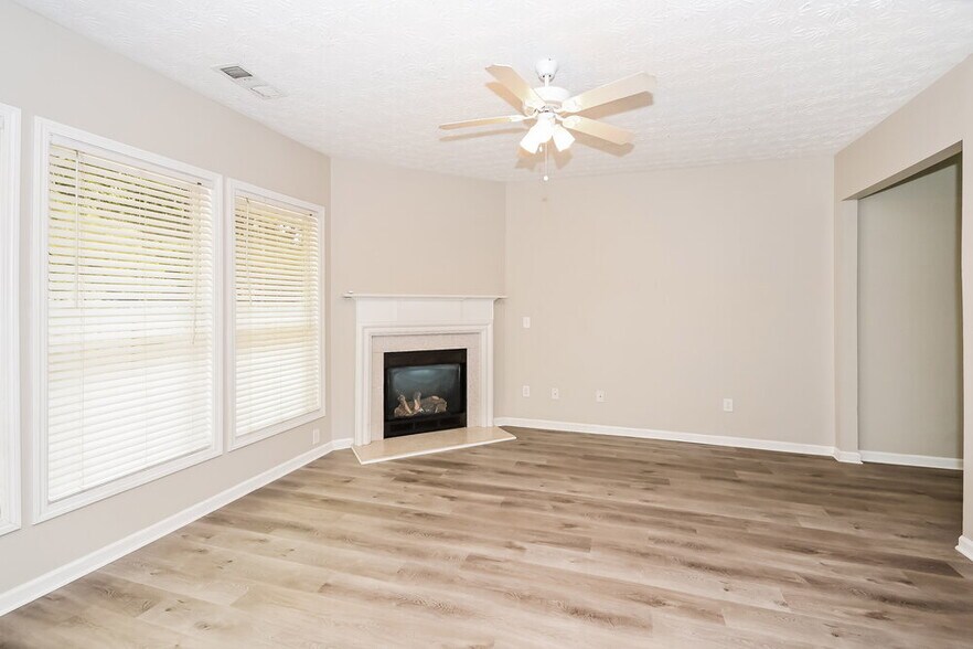Building Photo - 222 Winterbury Dr