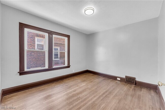 Building Photo - 4700 Rockwood Rd