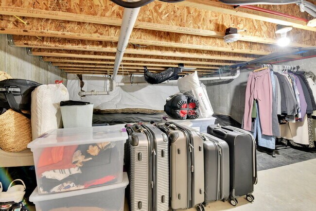 Building Photo - 4432 Tennyson St