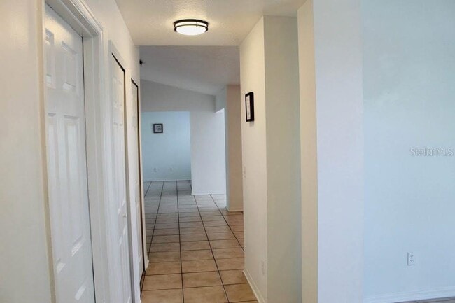 Building Photo - 5629 Loma Vista Ct