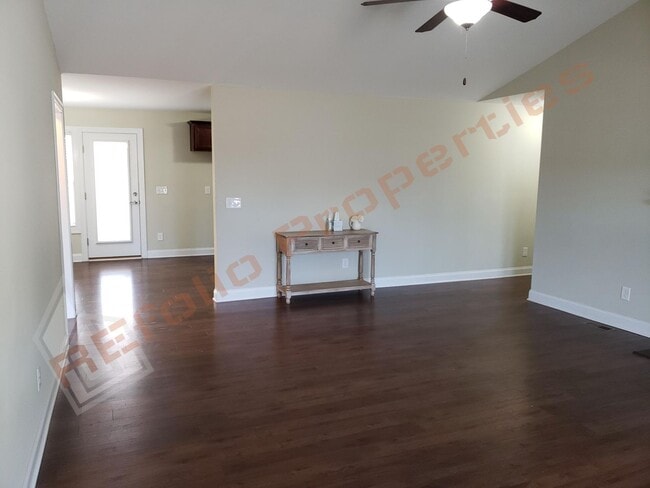 Building Photo - Amazing 3-Bedroom Ranch with a 2-Car Garage and a Huge Backyard in Hadden Pointe, Fuquay-Varina —...