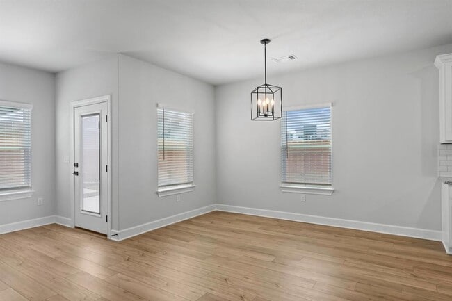 Building Photo - 9513 Balmy Ln