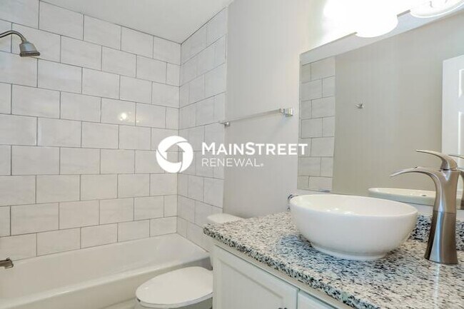 Building Photo - 3 Bedroom Pet-Friendly Home in Stone Mountain, GA with Main Street Renewal